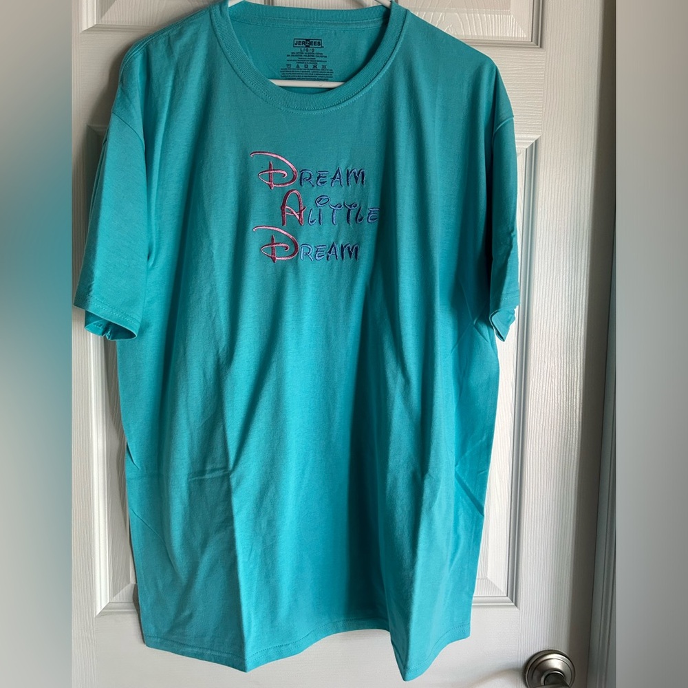 Embroidered t shirt